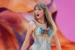 Taylor Swift Breaks Multiple Records as ‘The Life of a Showgirl’ Tops UK Charts