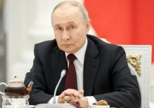 Putin Urges Quick End to Iran Conflict After Deadly Strikes