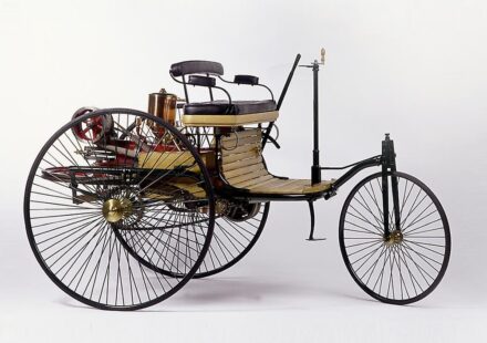 The First Car in the World: Benz Patent-Motorwagen (1885–1886)