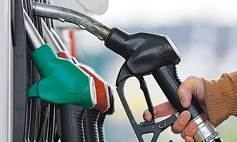 PM Shehbaz Announces Major Cut in Petrol and Diesel Prices