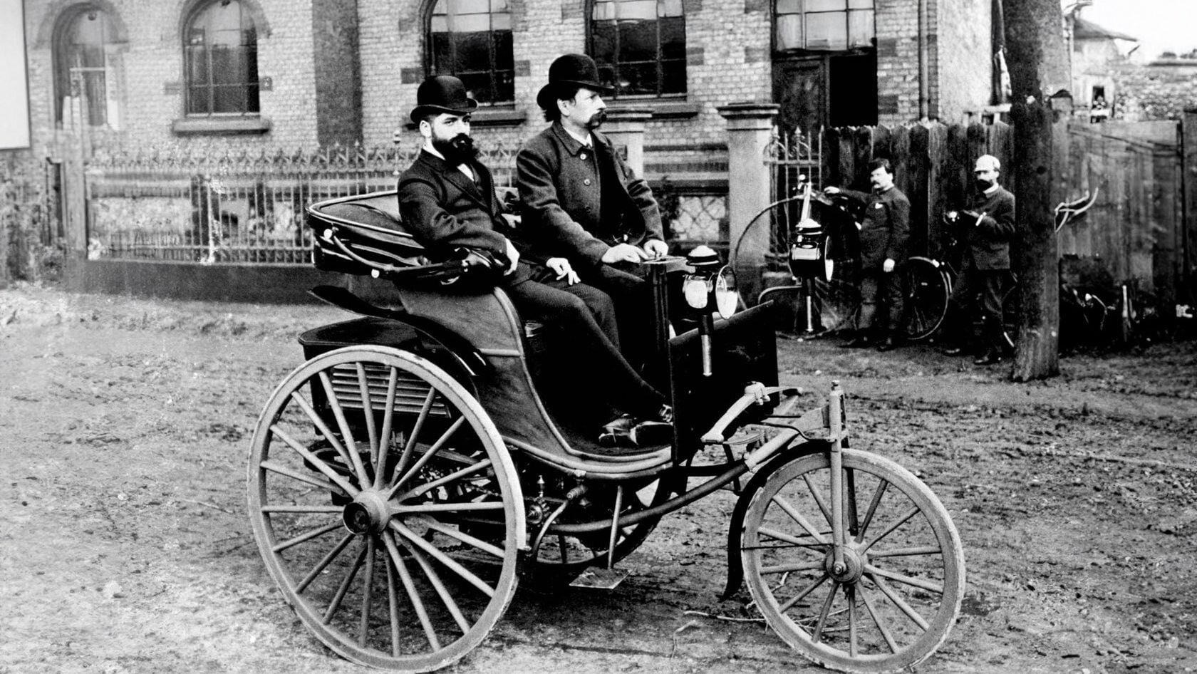 The First Car in the World: Benz Patent-Motorwagen (1885–1886)